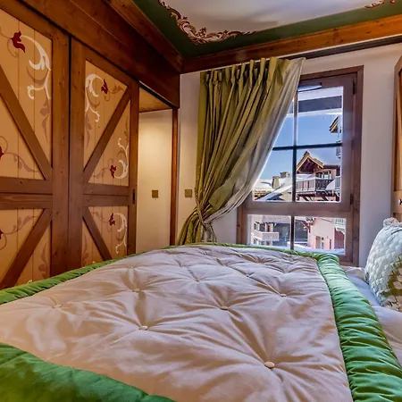 Arc 1950 Ovis D'or, View Mont Blanc *